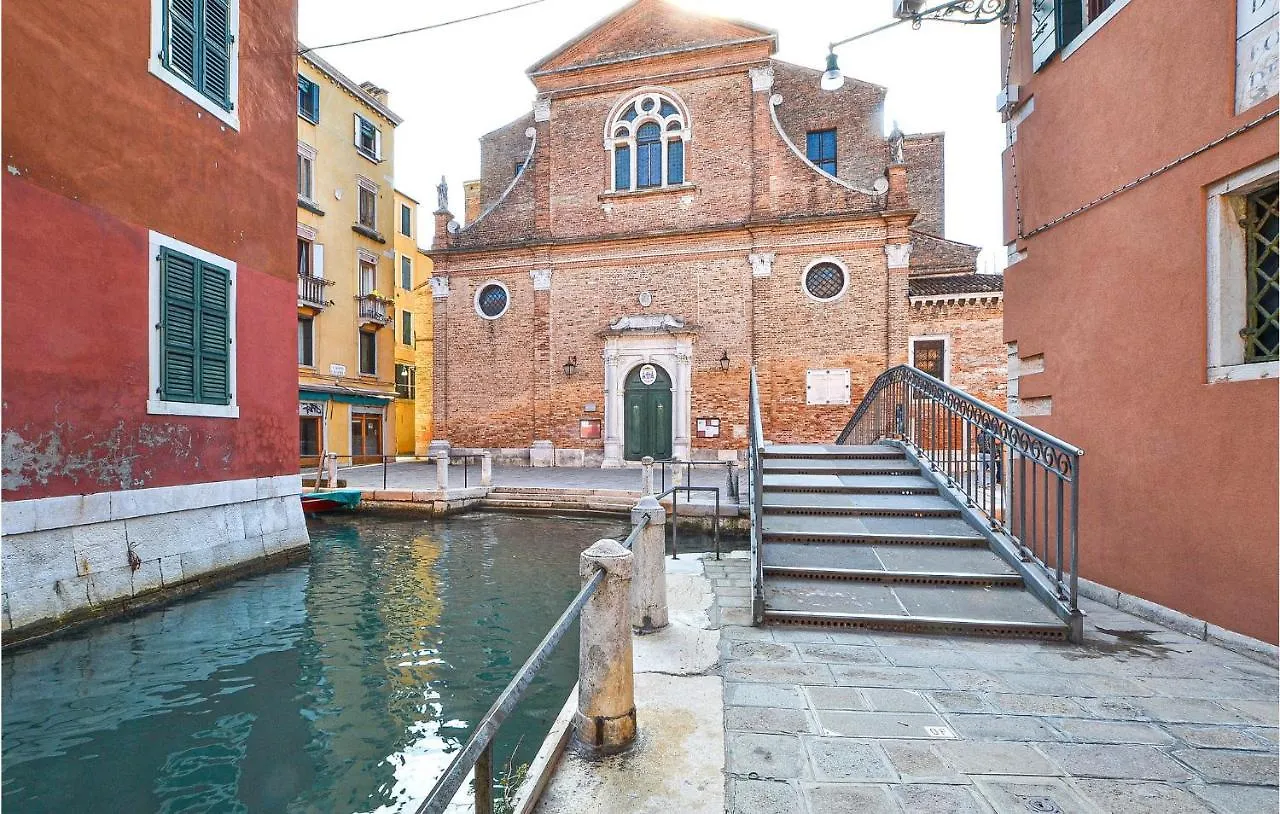 Nice Apartment In Venezia With Kitchen İtalya