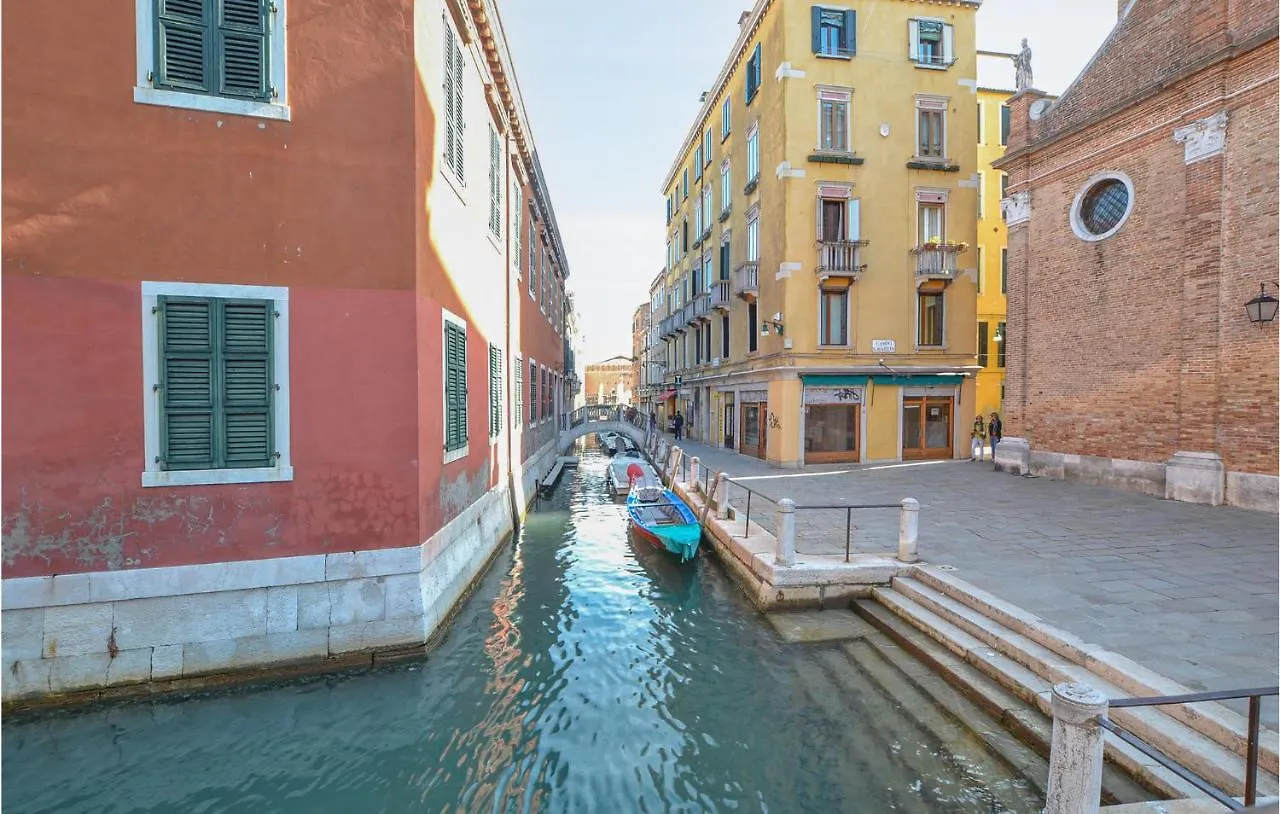Nice Apartment In Venezia With Kitchen Venedik