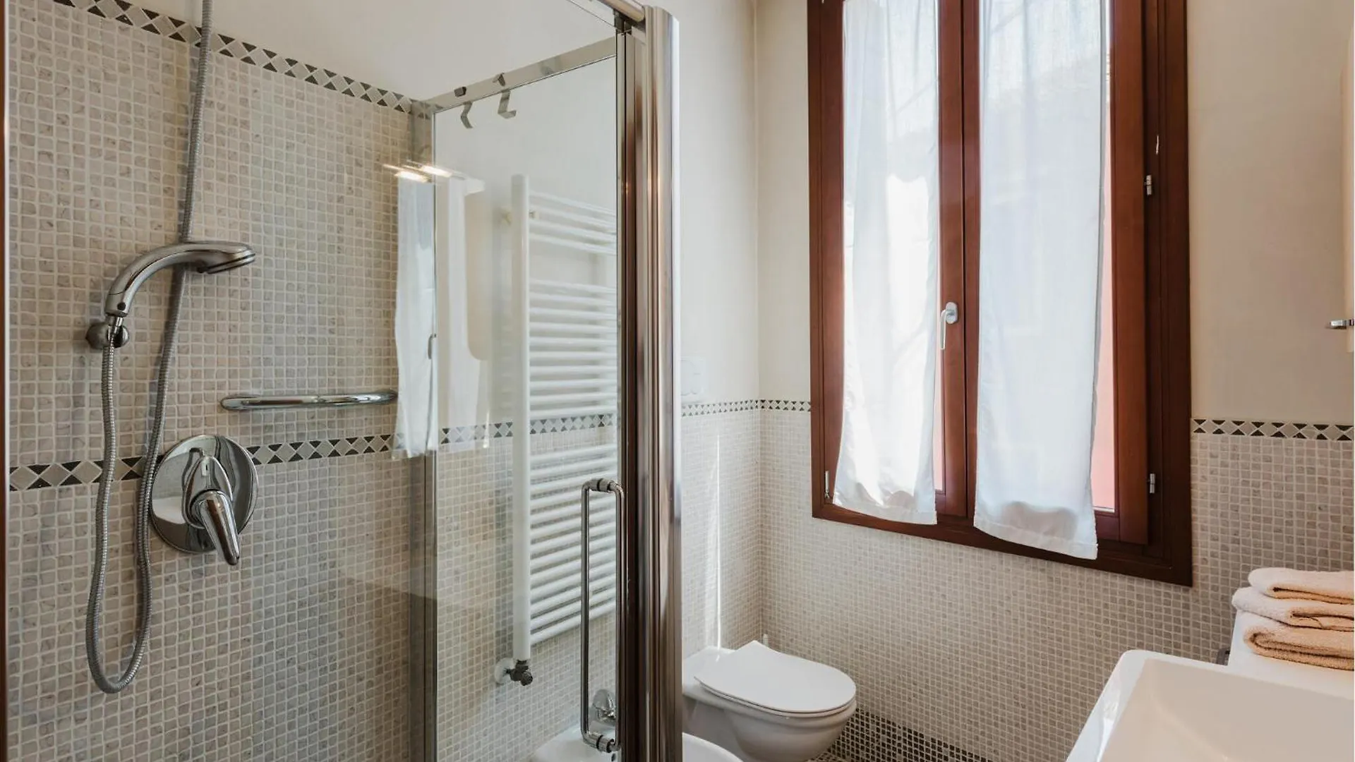 Nice Apartment In Venezia With Kitchen Venedik